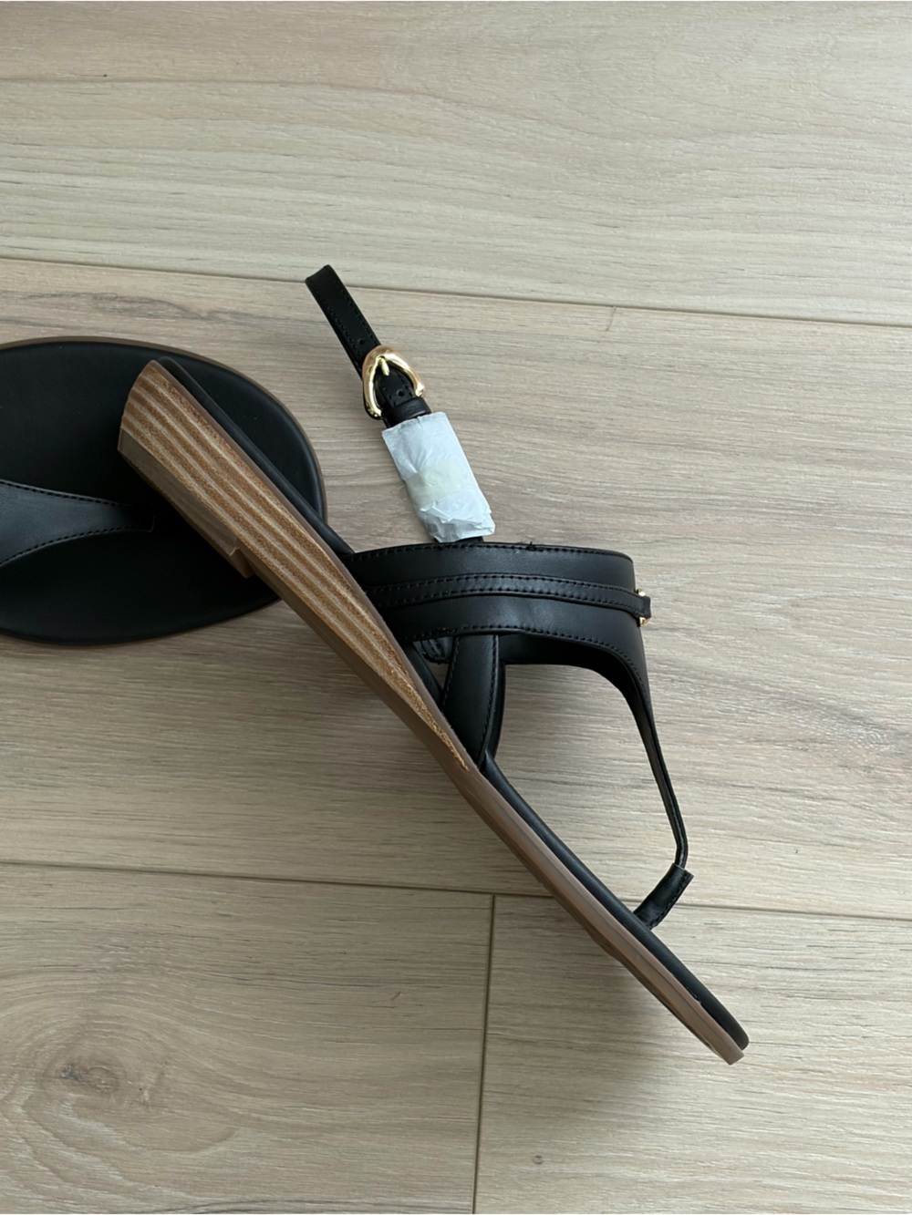 π NEW Aerosoles Size 11 Gemal Black Faux Leather Slingback Sandal Gold Hardware - Picture 12 of 15